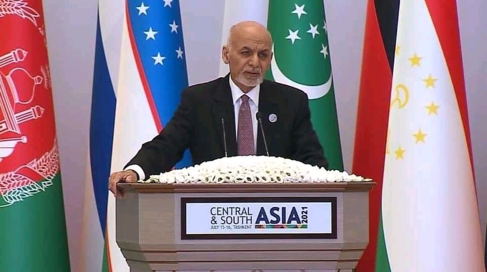 حامیان طالبان در پاکستان علنا ویرانی افغانستان را جشن می گیرند/ ۱۰ هزار جنگجو از پاکستان و بخش‌های دیگر وارد افغانستان شده اند
