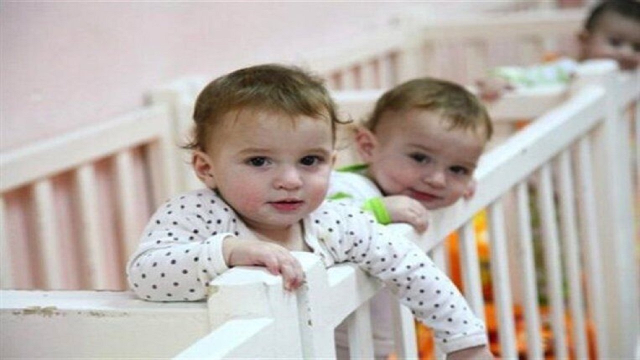 ۴۶ کودک در آذربایجان‌شرقی به فرزندخواندگی سپرده شدند