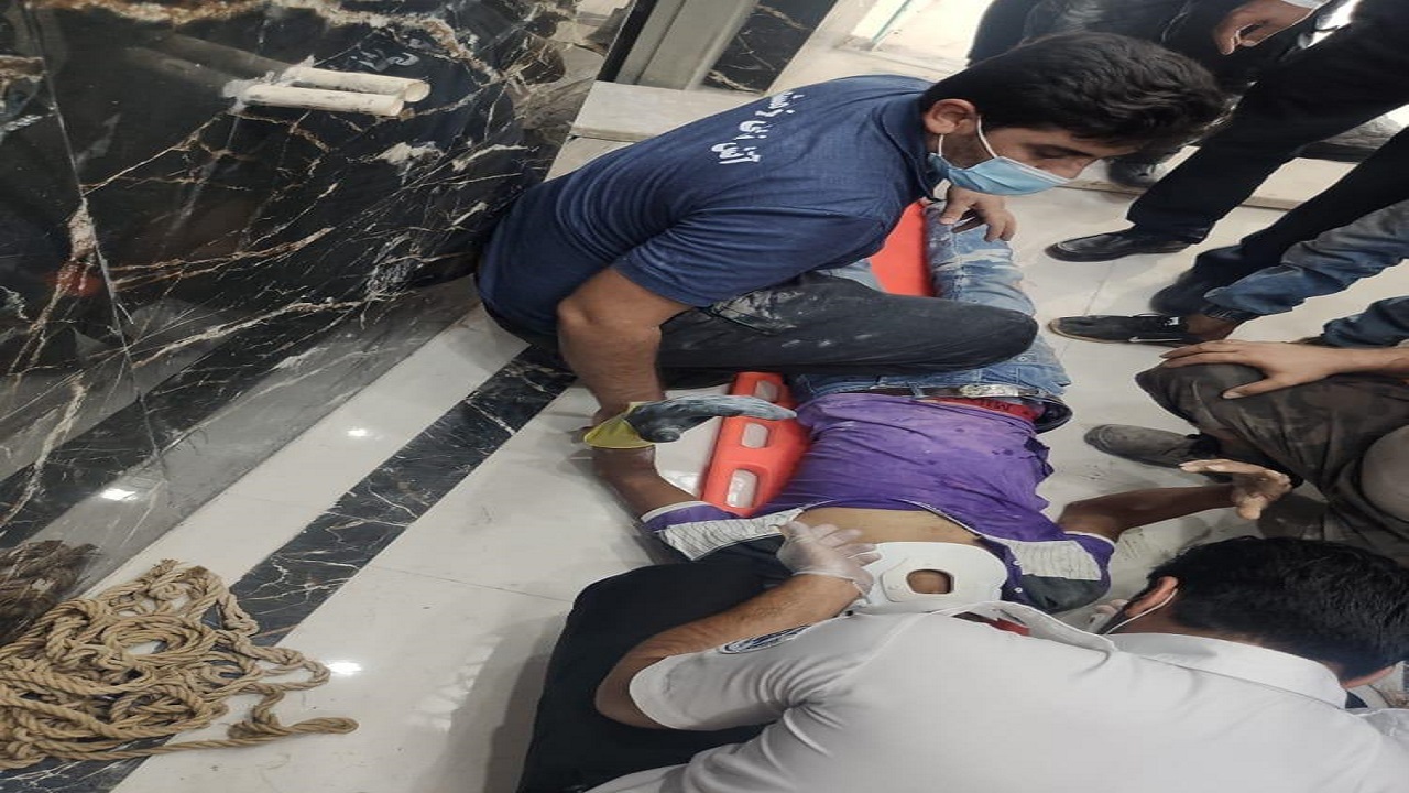 سقوط یک شهروند از طبقه دهم ساختمان در خرمشهر