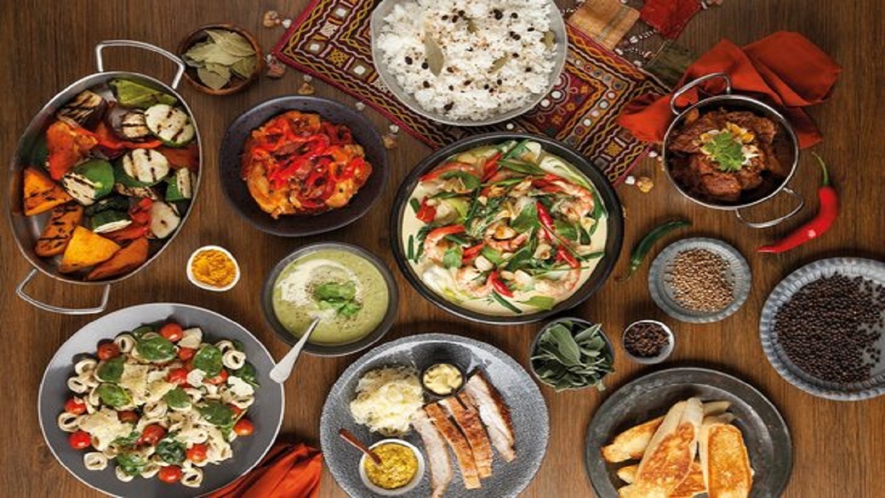 آموزش آشپزی؛ از سیب‌زمینی تنوری اسپانیایی و مینی تاکو‌های مرغ تا هویج گلاسه + تصاویر