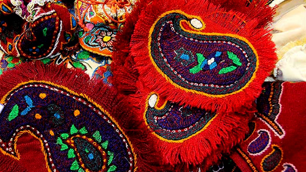 اعتبار بیمه قالی‌بافان و شاغلان صنایع‌دستی در بودجه ۱۴۰۰ احیا می‌شود