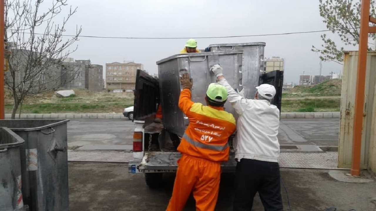 پاکیزگی شهر بیرجند با همکاری ۱۷۶ نیروی خدماتی