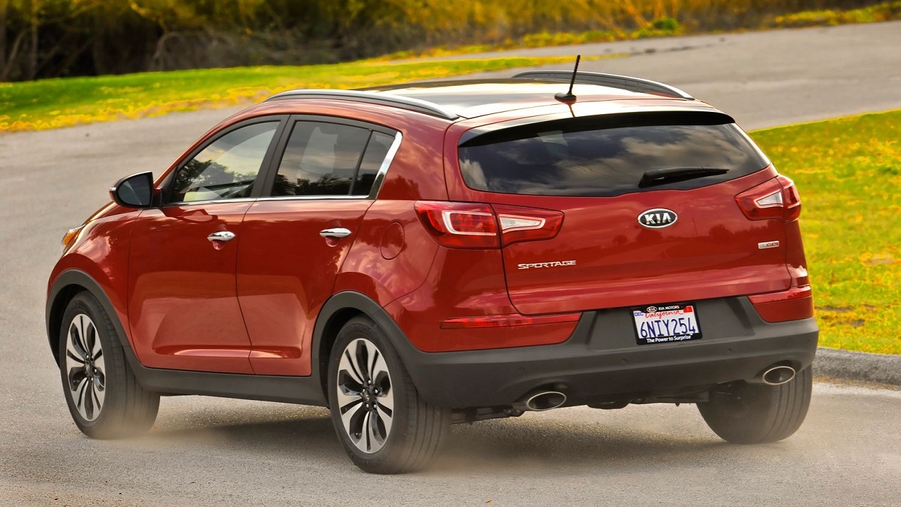 مقایسه کیا اسپورتیج SL با تویوتا RAV4+ مشخصات فنی