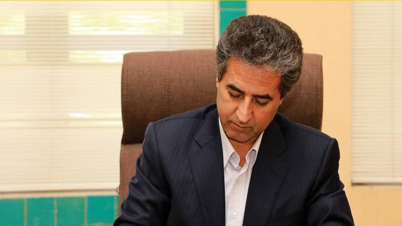 شهرداری جای سیاسی کاری نیست