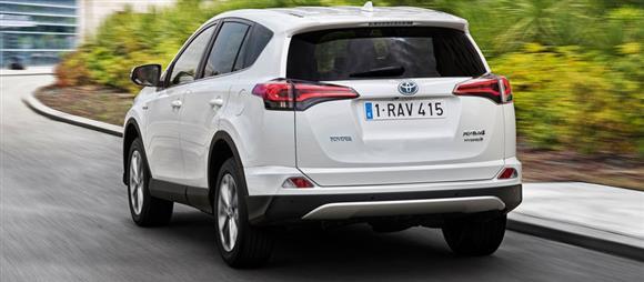 مقایسه کیا اسپورتیج SL با تویوتا RAV4+ مشخصات فنی
