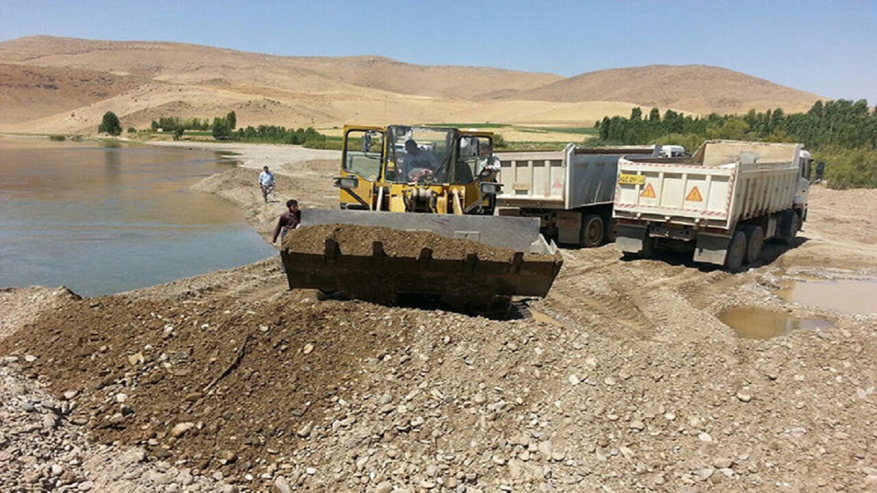 پایش واحد‌های شن و ماسه استان یزد به منظور مقابله با صنایع آلاینده