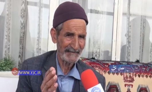 آقا محمدعلی از سالمندان روستای رسول آباد شمارش معکوسِ جهانی شدن در روستایی که بوی یار مهربان میدهد