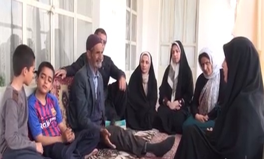 مردمان کتاب دوست روستای رسول آباد شمارش معکوسِ جهانی شدن در روستایی که بوی یار مهربان میدهد