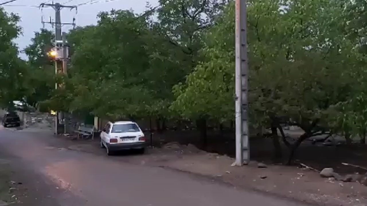 از