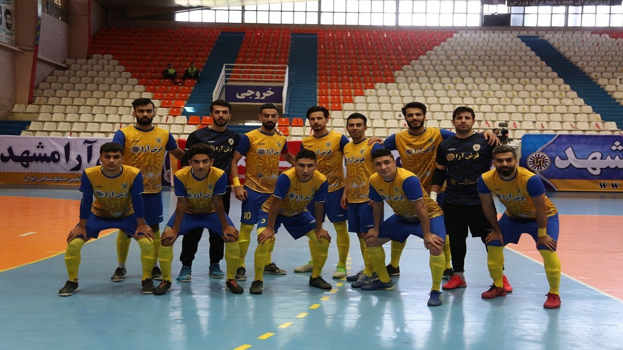 تمرینات تیم فوتسال فرش آرا امروز مهمان ویژه داشت