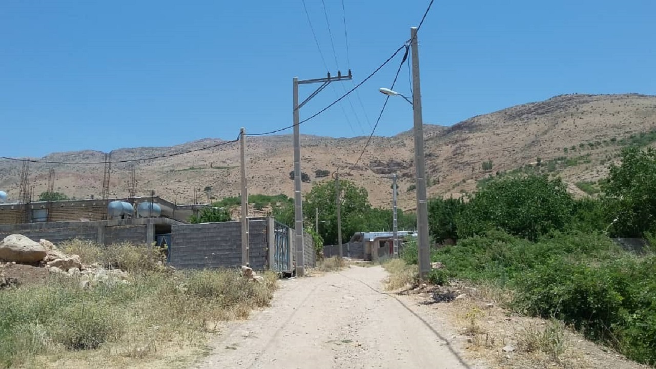 بهینه سازی شبکه‌های برق در دو روستای شهرستان لردگان