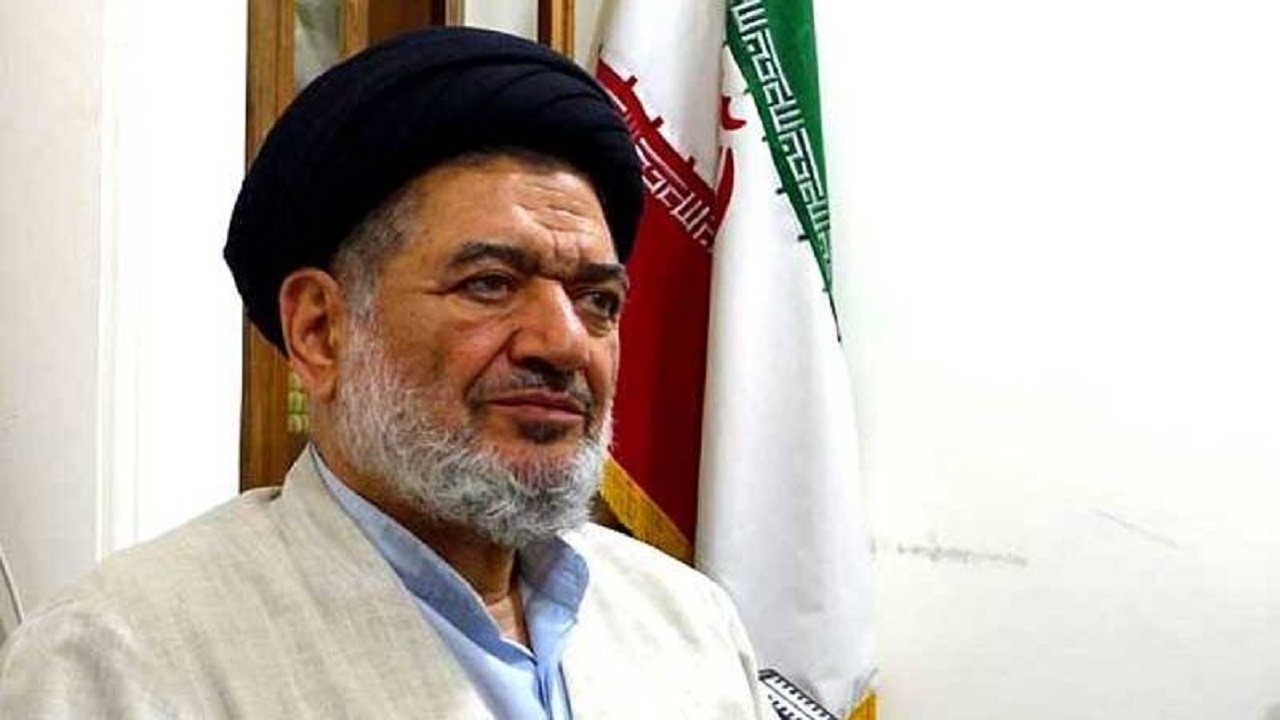حجت‌الاسلام محتشمی‌پور ساده زیست و مردمی بود