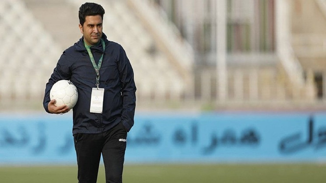 اخباری سرمربی تیم فوتبال سایپا شد