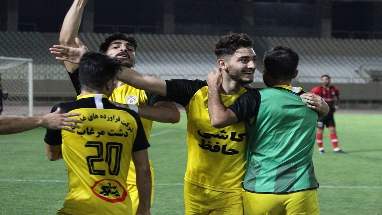 فجرسپاسی و هوادار به لیگ برتر صعود کردند