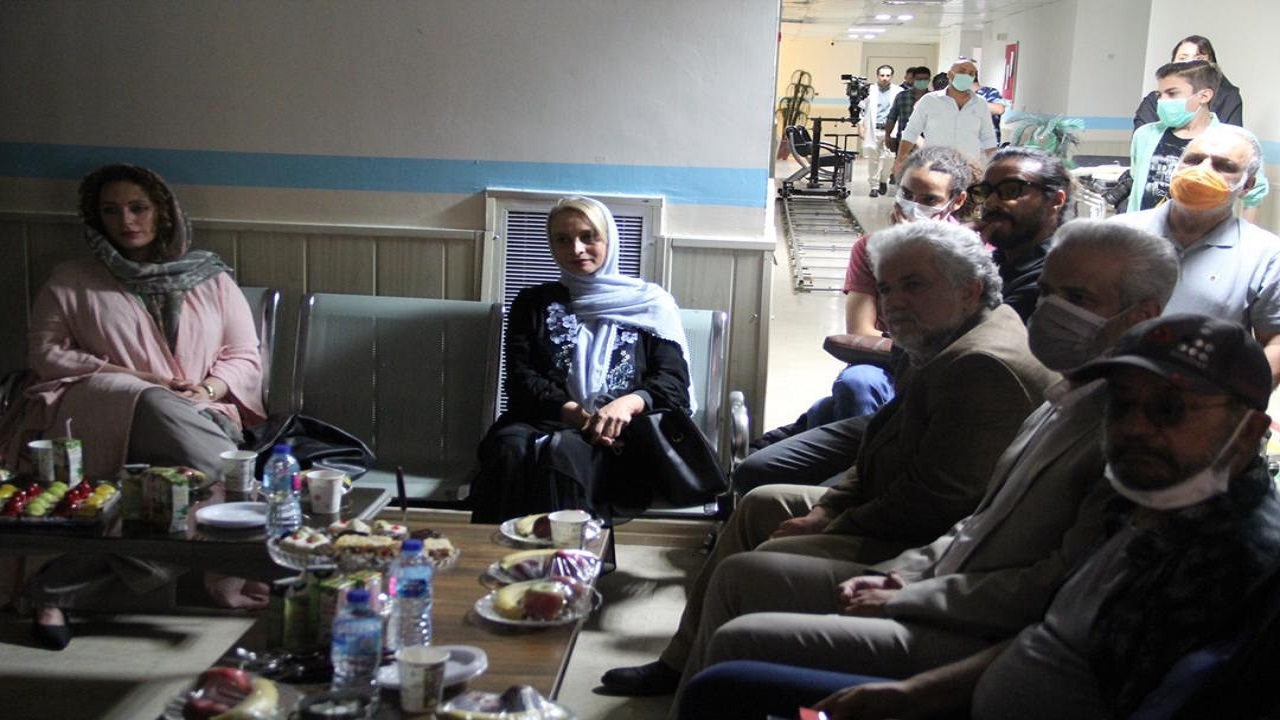 حضور جمعی از مدیران سیما در پشت صحنه سریال «راز ناتمام»