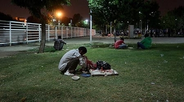 زندگی روی خط مرگ، نور امید از قعر زندگی با آغوش گرم جامعه طلوع می&zwnj;کند