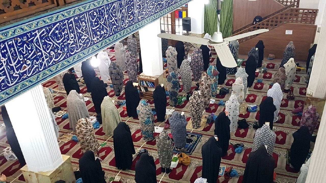 اقامه نماز عید قربان، عید بندگی در گیلان + تصاویر