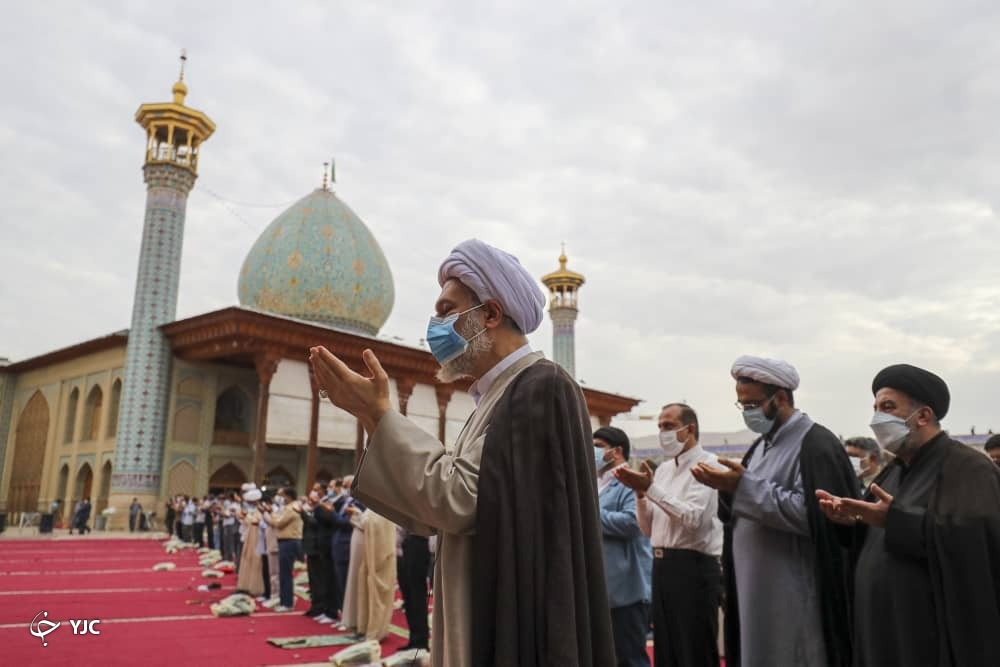 نماز عید سعید قربان در حرم مطهر شاهچراغ (ع) اقامه شد