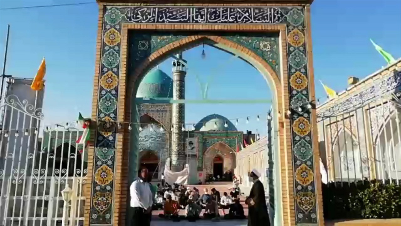 زمزمه عاشقان دعای عرفه در کاشمر + فیلم