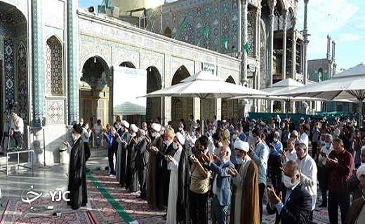 نماز عید قربان در حرم حضرت معصومه (س) اقامه شد +تصاویر نماز عید قربان در حرم حضرت معصومه (س) اقامه شد +تصاویر