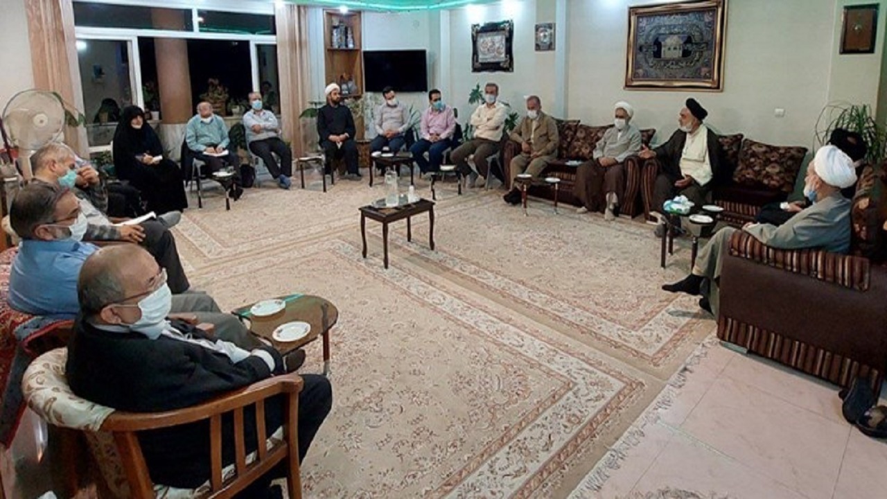 دیدار منتخبان شورای شهرششم با نماینده مردم اصفهان در مجلس خبرگان