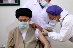 افتتاح مرکز تجمیعی واکسیناسیون خودرویی ارتش