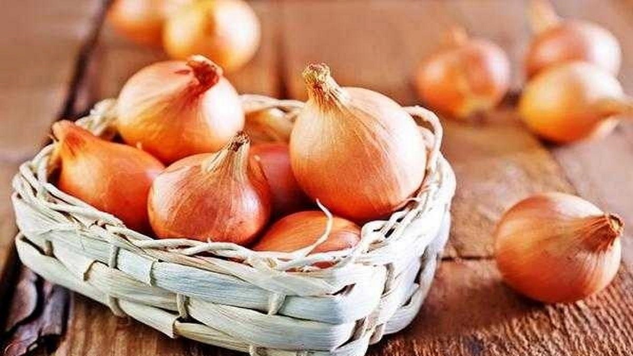 جلوگیری از ریزش مو با ماسک‌ پیاز