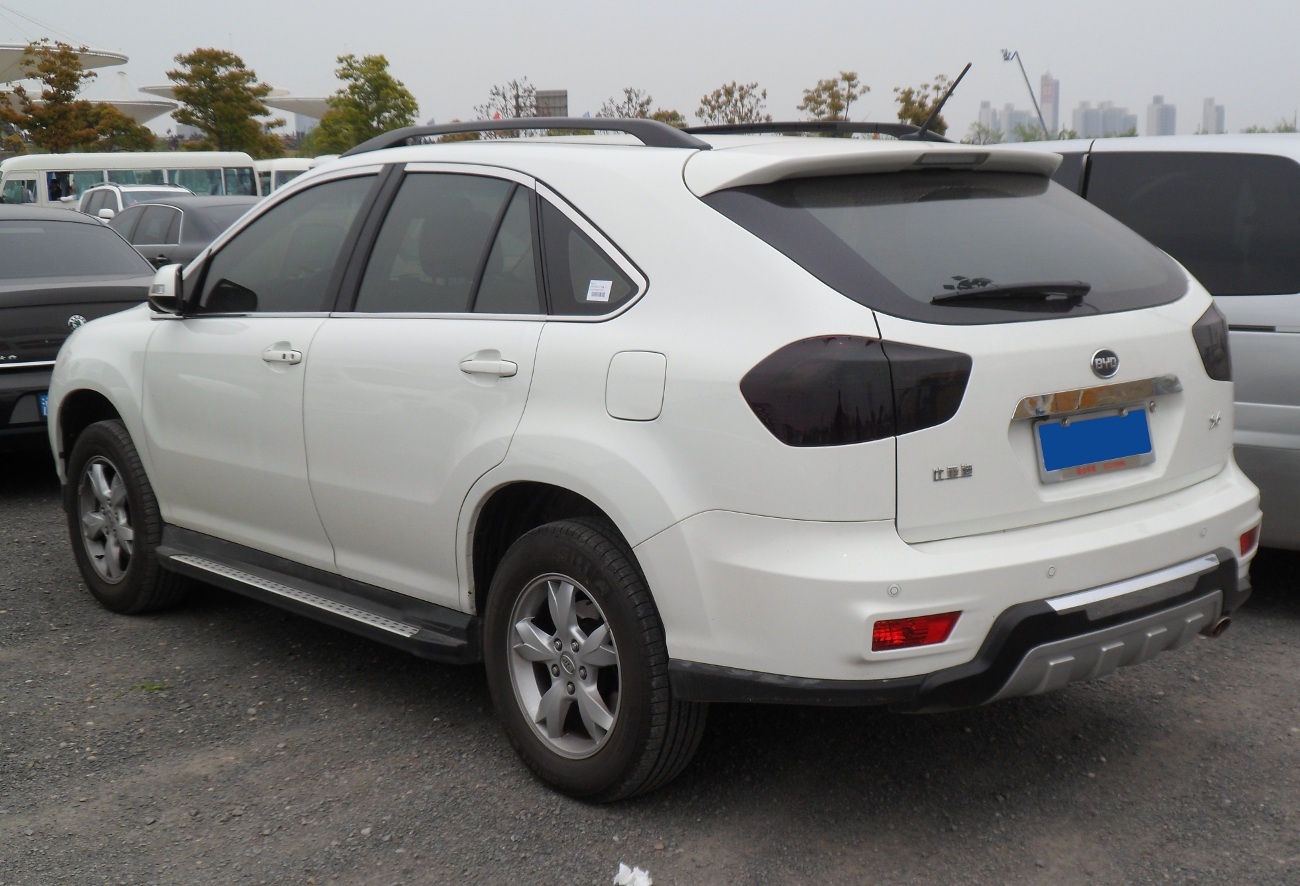 BYD S6 ارزش خرید دارد یا فیدلیتی؟ + مشخصات فنی