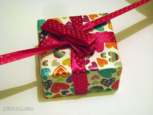 آموزش گره زدن جعبه کادو با روبان + عکس