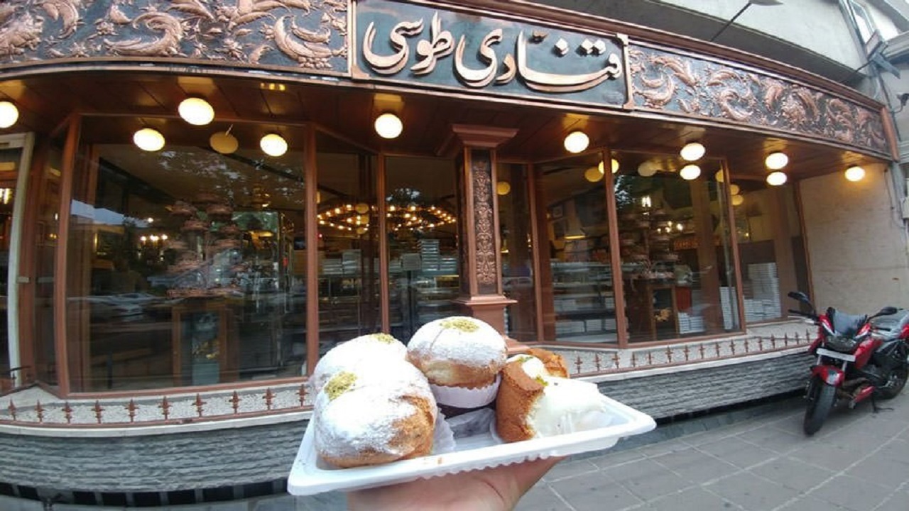 کام قدیمی‌ترین قنادی مشهد تلخ شد/ از تجربه جنگ جهانی دوم تا شیرین کردن دهان مردم
