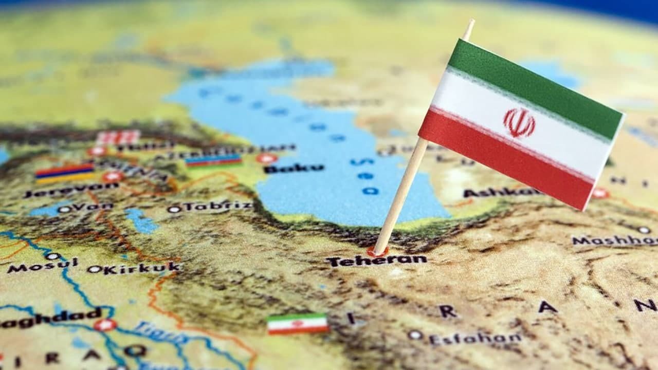 سفیر پیشین آمریکا در عراق و سوریه: ایران یک قدرت خارق‌العاده در منطقه است + فیلم
