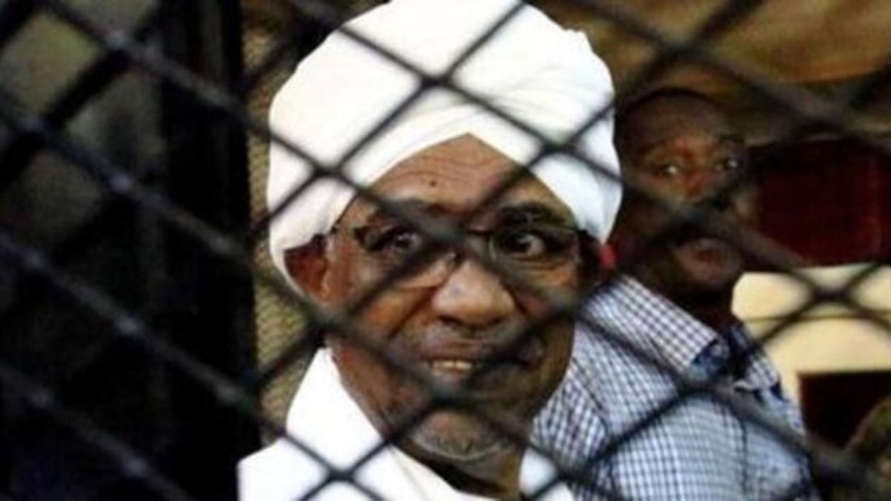 تحویل عمر البشیر، رئیس جمهور برکنار شده سودان به دادگاه کیفری بین المللی