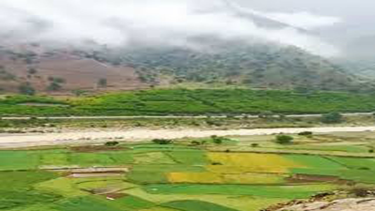تصاویری از طبیعت چشم‌نواز در روستای چهراز