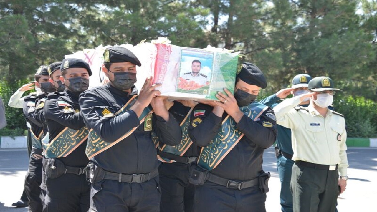 پیکر  شهید نیروی انتظامی در مشهد تشییع شد