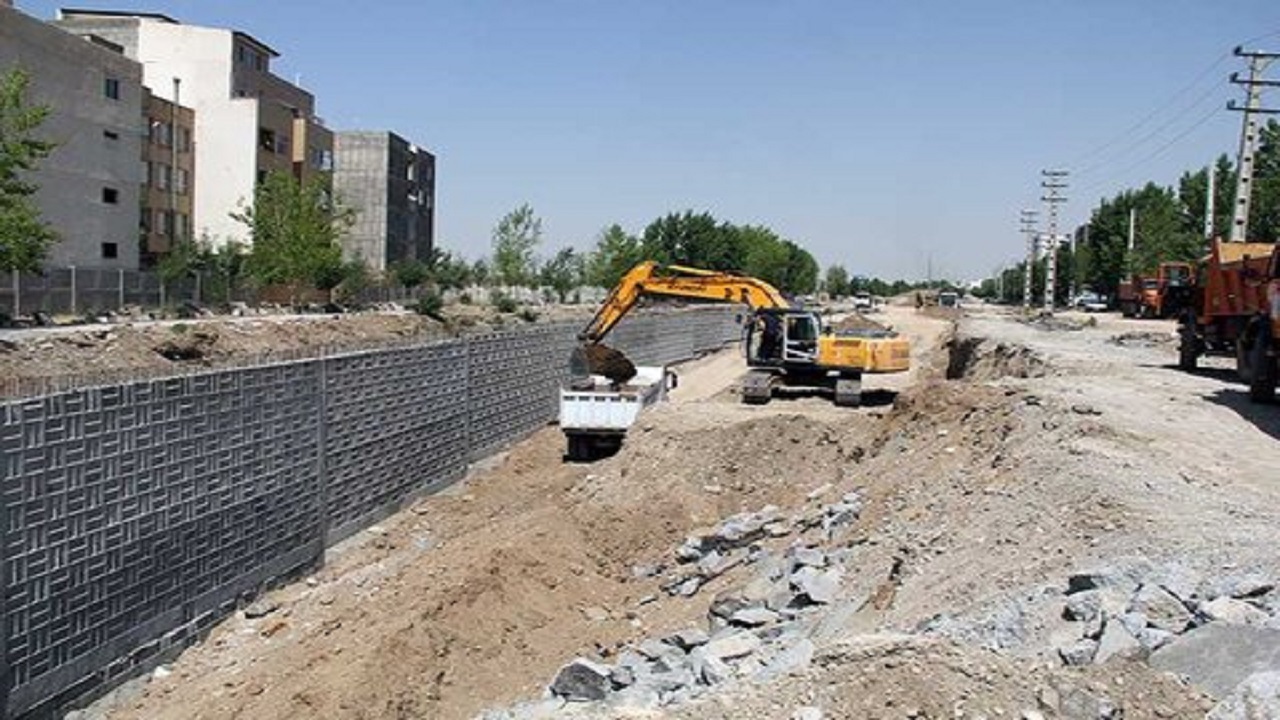 ۳۰ درصد عملیات حمل نخاله و خاک‌برداری  زیرگذر ماهان - آزادی انجام شد