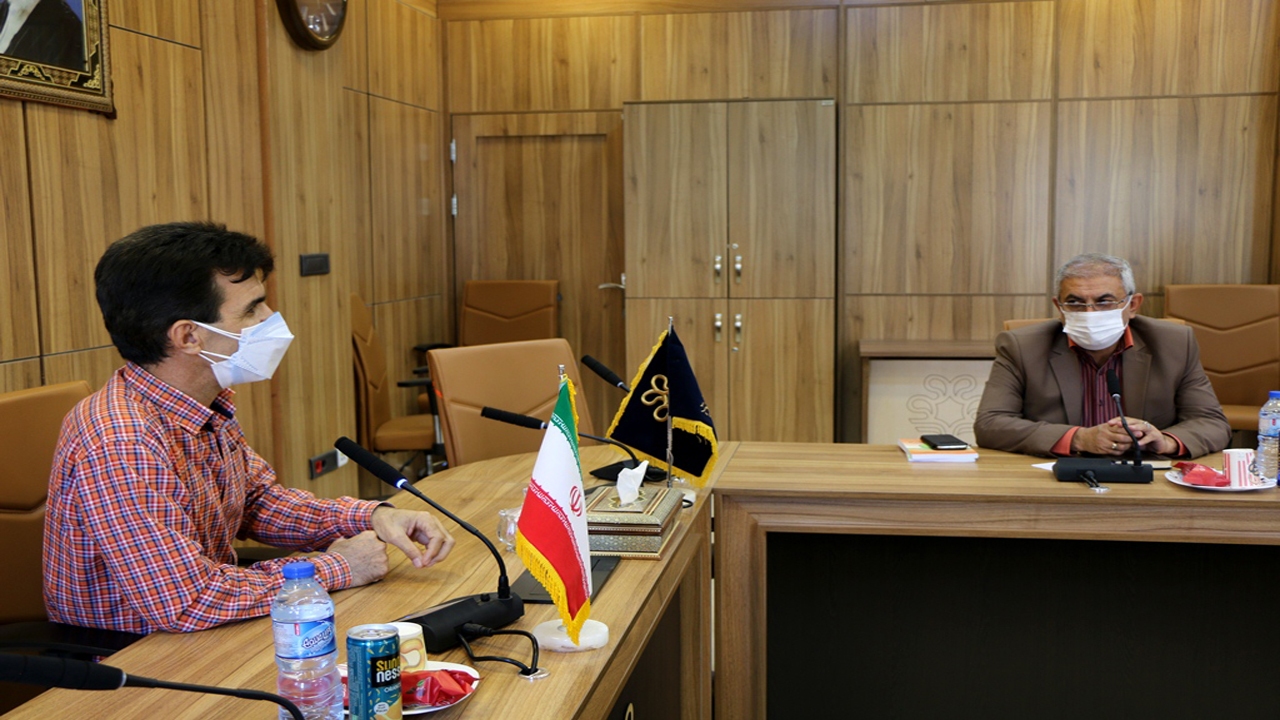 بررسی راه های همکاری مشترک کانون و مرکز مطالعات ادبیات کودک و نوجوان دانشگاه شیراز