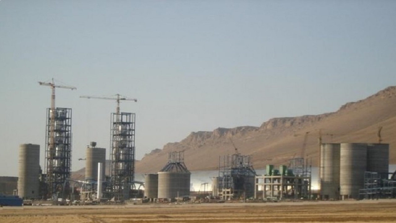 تولید تجهیزات کارخانه های سیمان در همدان و بی نیازی به بازار خارجی