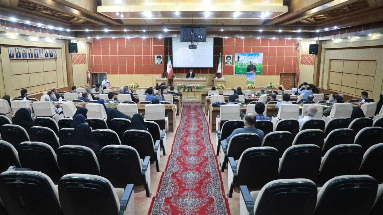 تاکید استاندار قزوین بر استفاده از تمام ظرفیت‌ها برای مقابله با اعتیاد