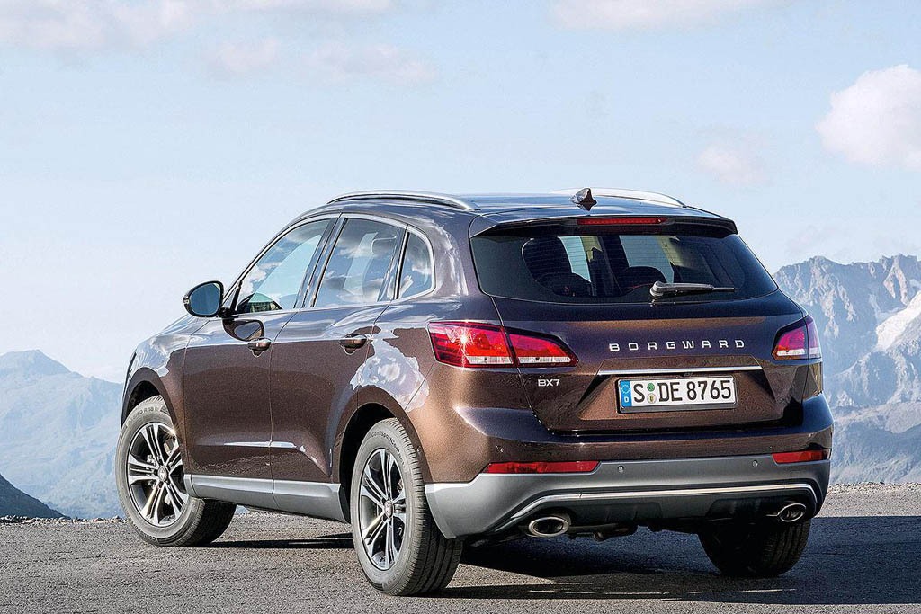 بورگوارد BX7 بخریم یا رنو اسکالا؟ + مشخصات فنی