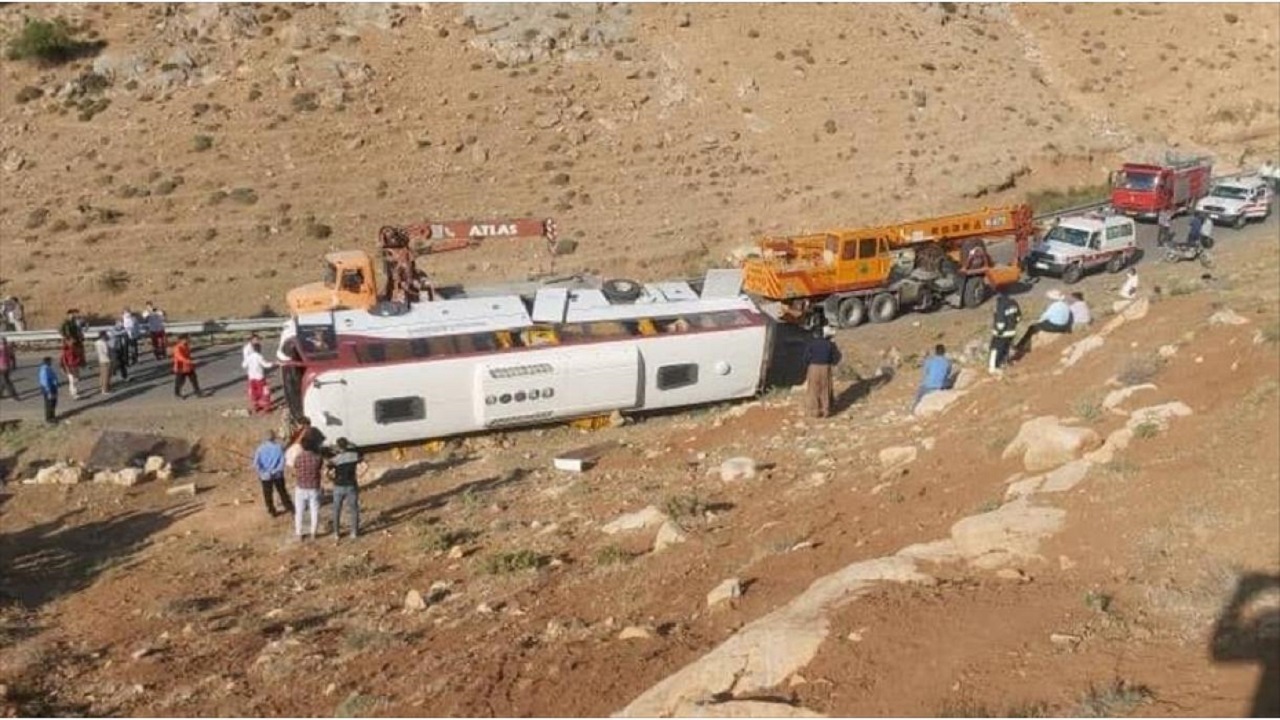 اطلاعیه پلیس راهور درباره حادثه اتوبوس خبرنگاران و سربازان
