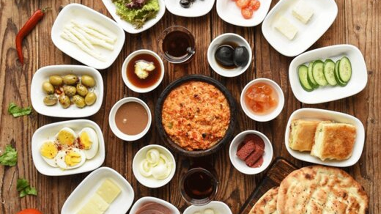 بلاهایی که تنها با حذف صبحانه سر بدنتان می‌آورید! + فیلم
