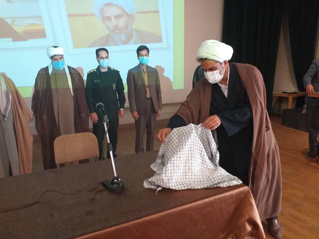 فیلم مستند "عبای خاکی" در نهاوند رونمایی شد