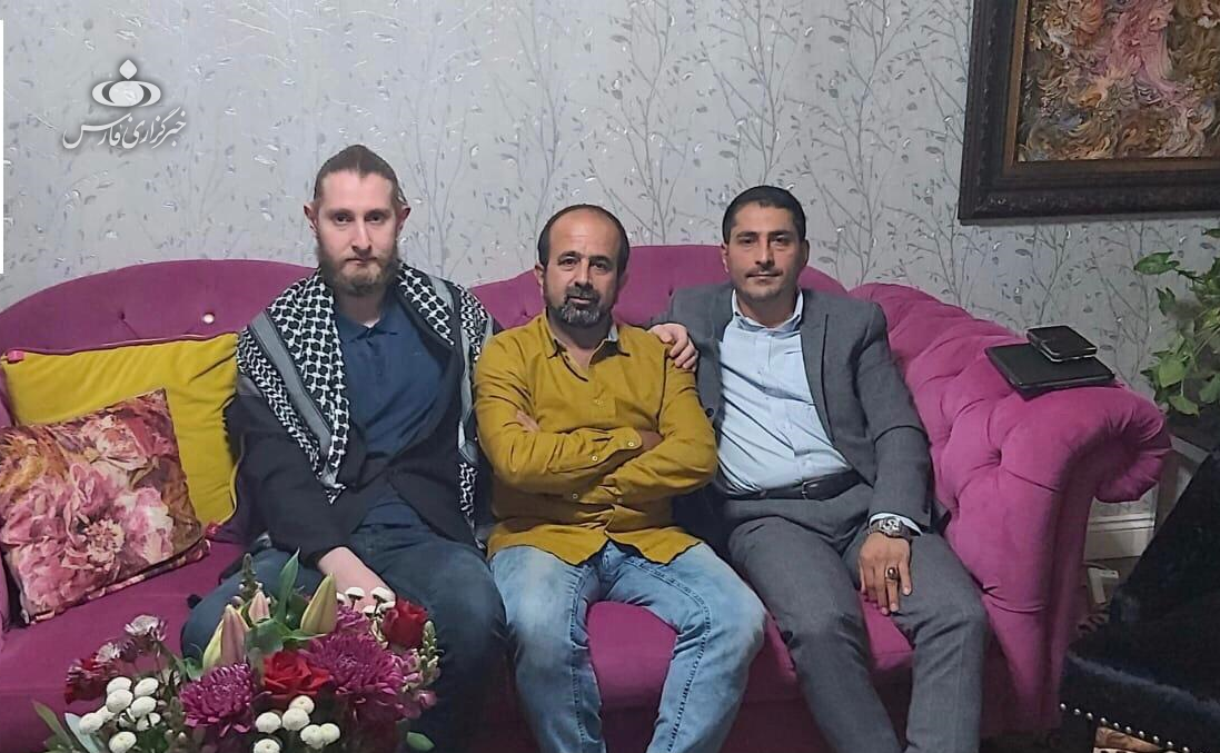 بانوی ضرب و شتم شده توسط منافقین در بیرمنگام: چشمم را زخمی کردند/ نگران جان فرزندم هستم بانوی ضرب و شتم شده توسط منافقین در بیرمنگام: چشمم را زخمی کردند/ نگران جان فرزندم هستم