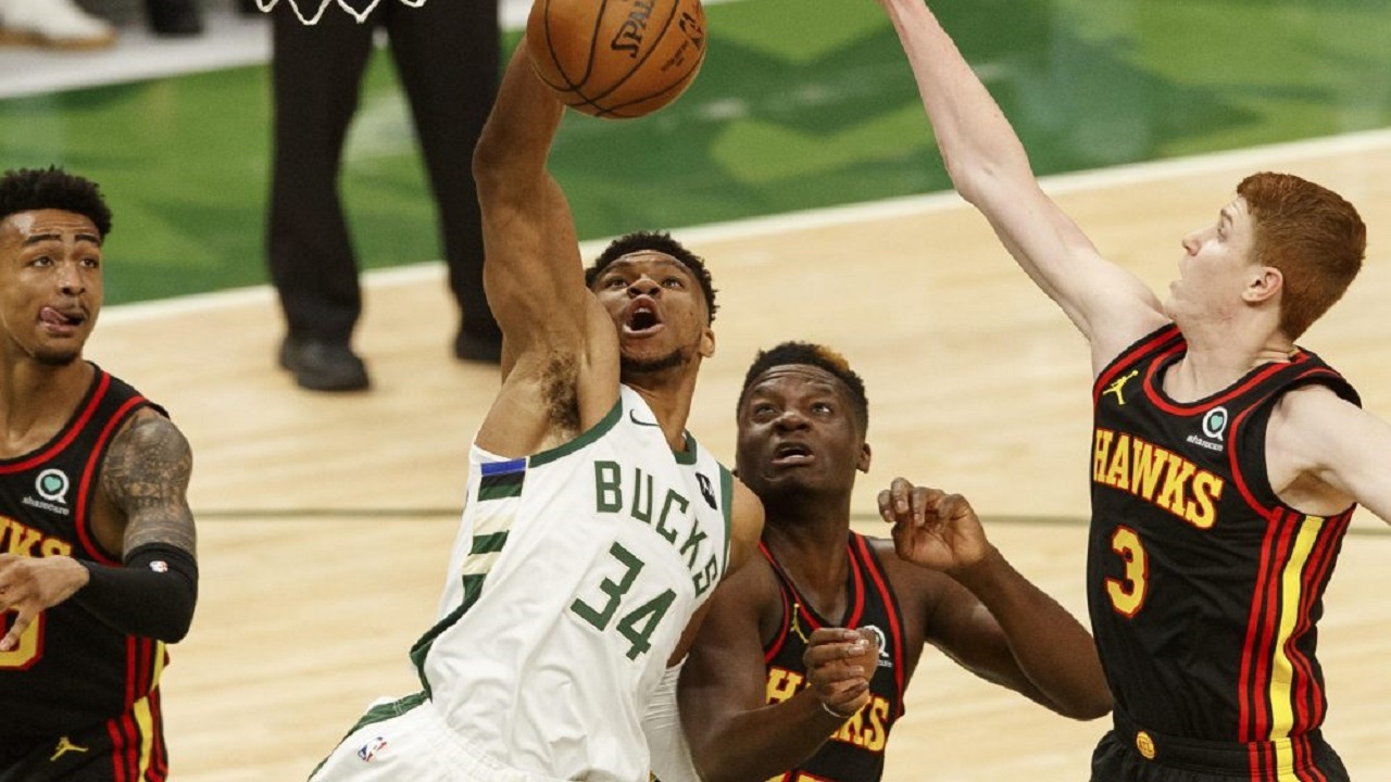 پلی آف لیگ بسکتبال NBA/ آتلانتا نتیجه مجموع فینال کنفرانس شرق را به تساوی کشاند