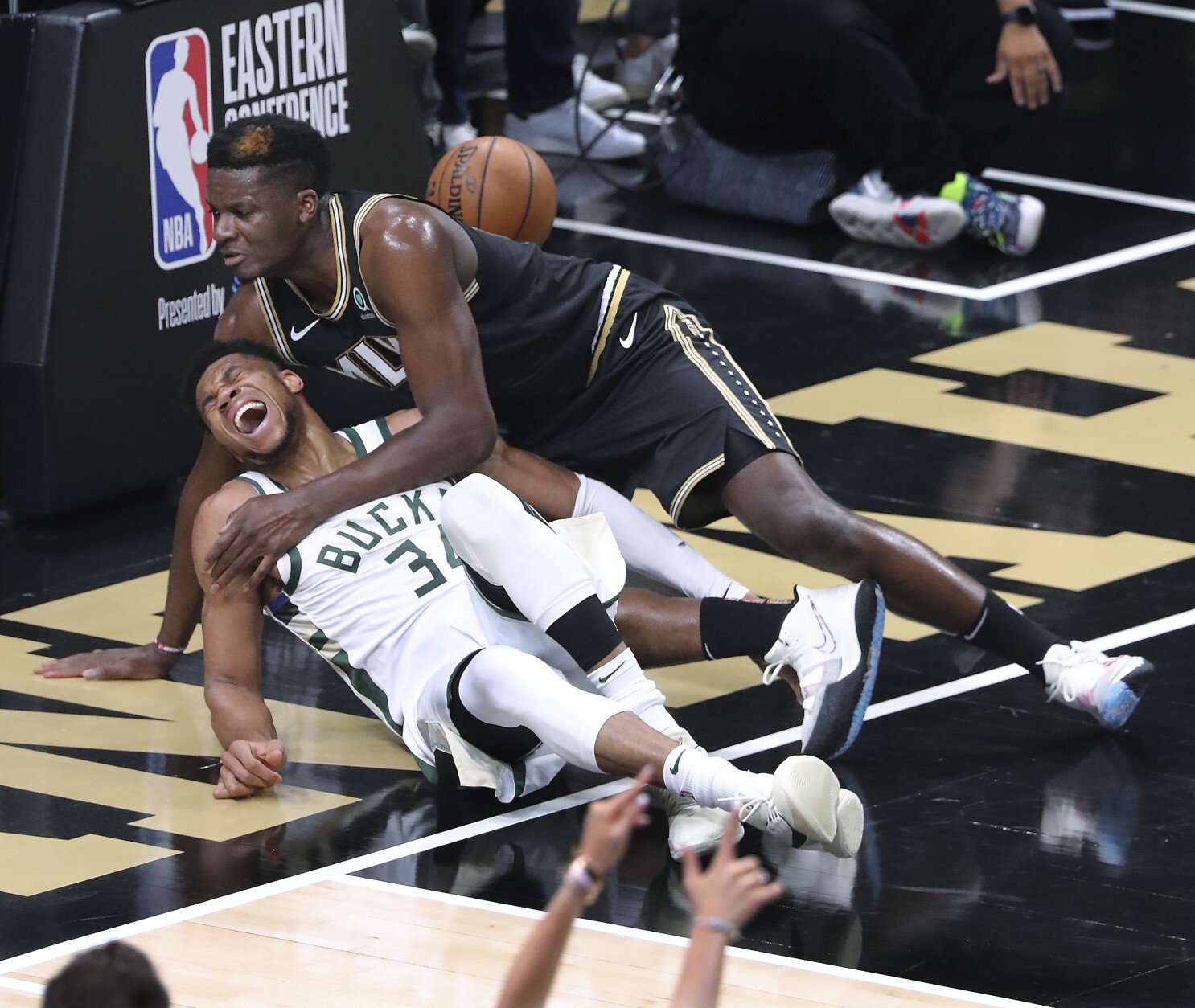 پلی آف لیگ بسکتبال NBA / آتلانتا نتیجه مجموع فینال کنفرانس شرق را مساوی کرد