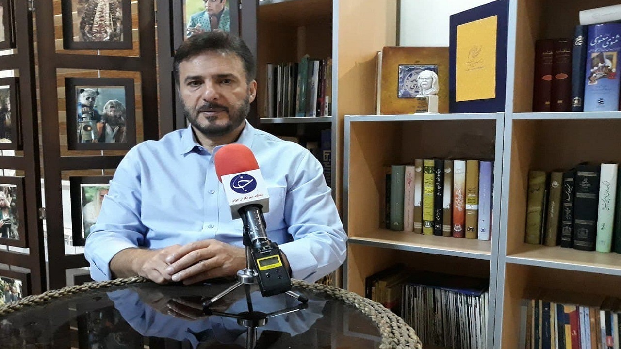 سینمای ما اصلا سیاسی نیست/ شبکه خانگی مخاطب را دچار افسردگی می‌کند
