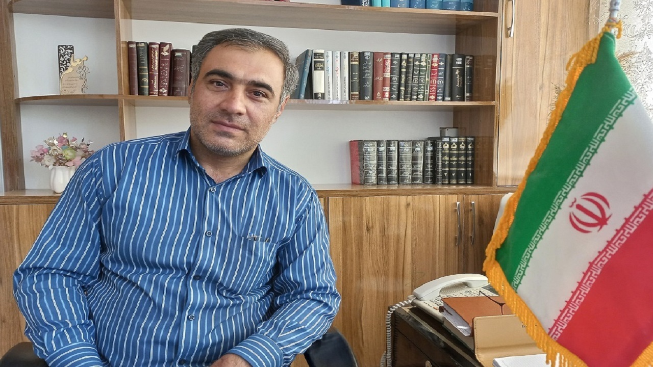 موفقیت معلم هشترودی در جشنواره الگو‌های برتر تدریس