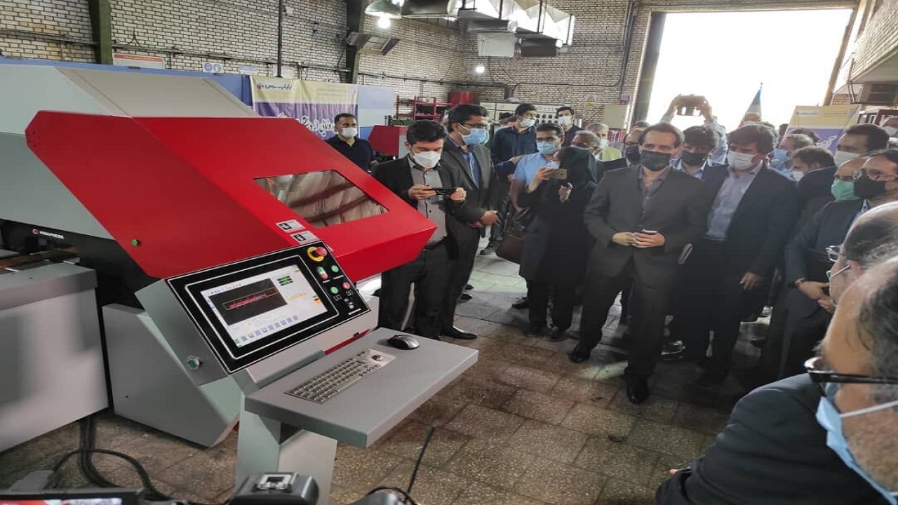 نخستین میز شینه تمام اتوماتیک CNC داخلی در قم رونمایی شد