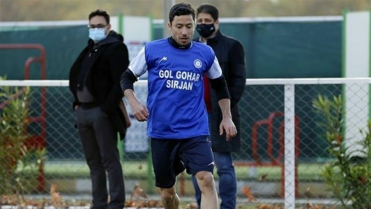 عاشوری: مقابل پرسپولیس و استقلال پنالتی ما را نگرفتند
