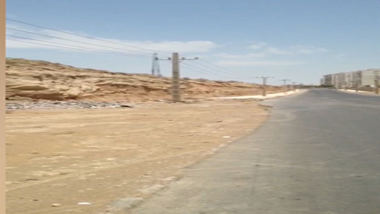 نیمه کاره رها شدن بلوار در بندرعباس + فیلم